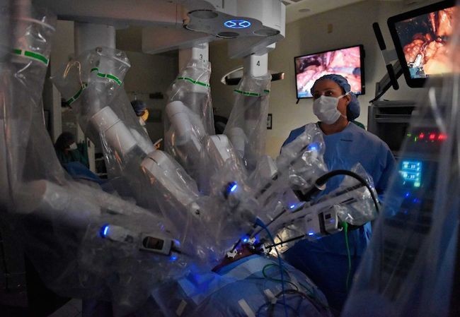 A typical setup of the Davinci Robot for Robotic Surgery in the Philippines 